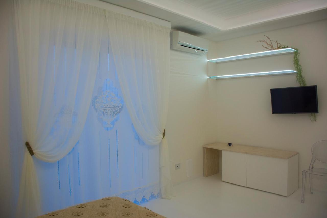Valentino Luxury Room Порто-Чезарео Экстерьер фото